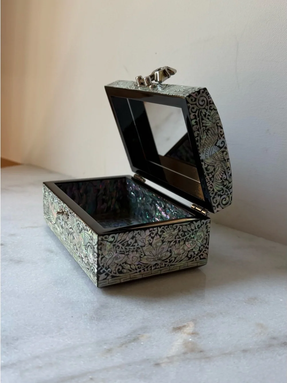 Mother of Pearl Jewelry Box: Crane Pattern Wood Storage